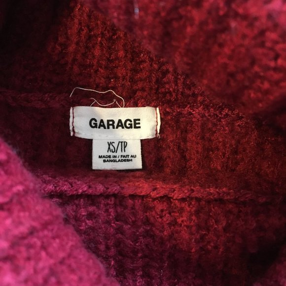 ⭐️ $25 for 2 ⭐️ Garage Women's Turtleneck Sweater in Red - Picture 3 of 4